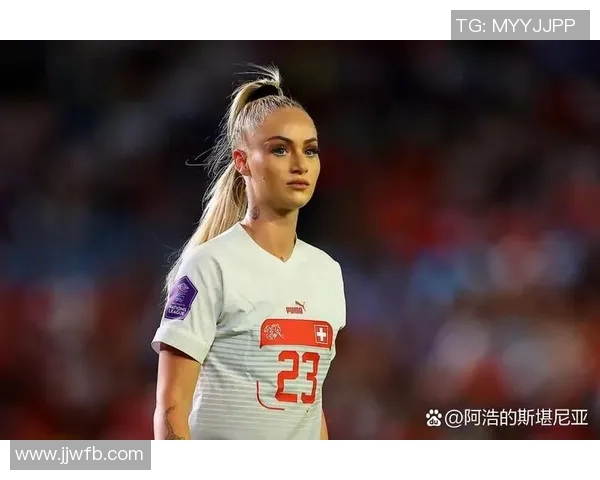 女人追星足球明星的热潮背后揭示的情感与梦想交织的故事