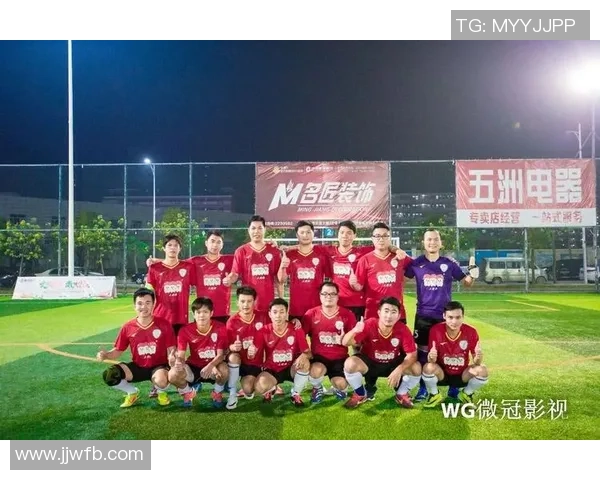 南京足球队的节奏揭秘：激情与梦想交织的绿茵传奇