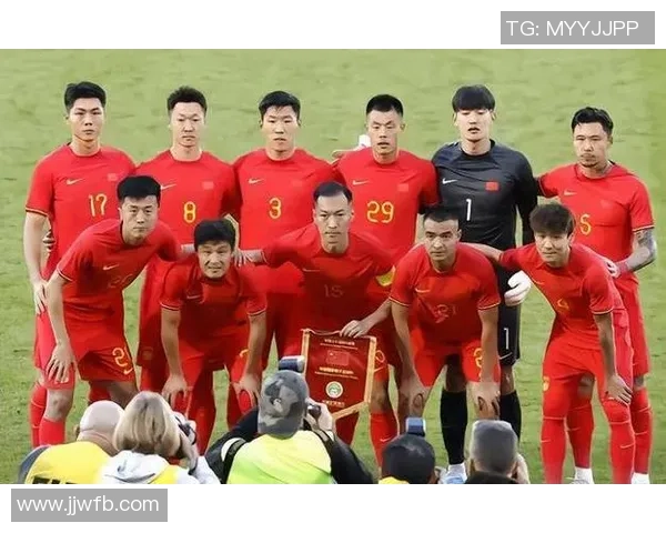 重庆网球队在世界杯积分榜中以86分稳居第一名展现强劲实力 重庆网球队在世界杯积分榜中以86分稳居第一名展现强劲实力