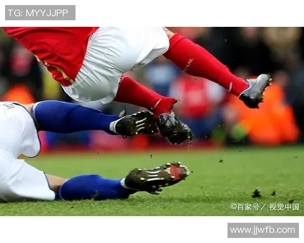 足球明星伤病瞬间大汇总见证他们在逆境中拼搏的真实画面 足球明星伤病瞬间大汇总见证他们在逆境中拼搏的真实画面