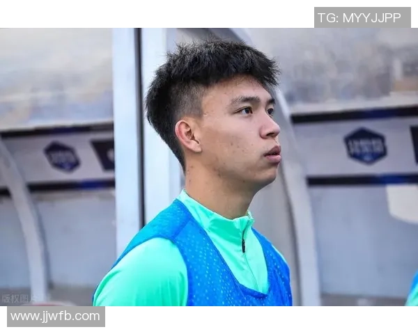 足球明星孩子谁更具潜力未来之星的竞技之路与成长故事探讨