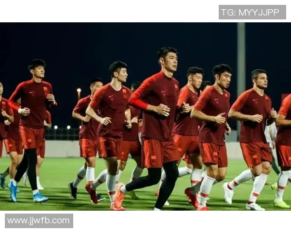 足球明星为中国祈福的温暖瞬间展现团结与希望的美好画面